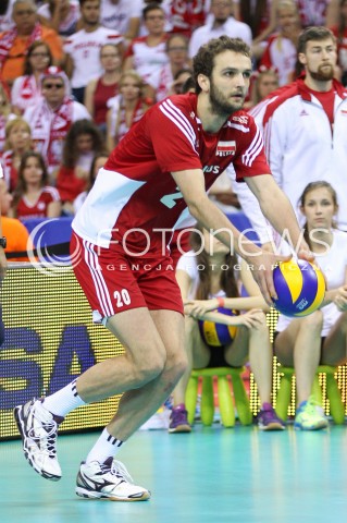  04.07.2015 KRAKOW <br />SIATKOWKA MEZCZYZN LIGA SWIATOWA 2015 <br />FIVB VOLLEYBALL WORLD LEAGUE 2015 <br />MECZ POLSKA - USA ( POLAND - UNITED STATES ) <br />N/Z MATEUSZ MIKA SYLWETKA <br /> 
