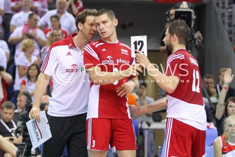  04.07.2015 KRAKOW <br />SIATKOWKA MEZCZYZN LIGA SWIATOWA 2015 <br />FIVB VOLLEYBALL WORLD LEAGUE 2015 <br />MECZ POLSKA - USA ( POLAND - UNITED STATES ) <br />N/Z STEPHANE ANTIGA TRENER ( HEAD COACH ) DAWID KONARSKI GRZEGORZ LOMACZ <br /> 