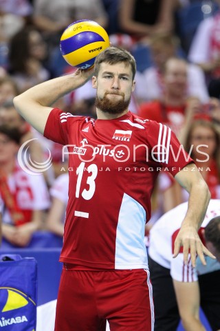  04.07.2015 KRAKOW <br />SIATKOWKA MEZCZYZN LIGA SWIATOWA 2015 <br />FIVB VOLLEYBALL WORLD LEAGUE 2015 <br />MECZ POLSKA - USA ( POLAND - UNITED STATES ) <br />N/Z MICHAL KUBIAK SYLWETKA <br /> 