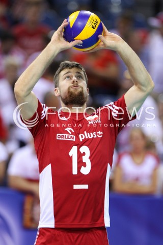  04.07.2015 KRAKOW <br />SIATKOWKA MEZCZYZN LIGA SWIATOWA 2015 <br />FIVB VOLLEYBALL WORLD LEAGUE 2015 <br />MECZ POLSKA - USA ( POLAND - UNITED STATES ) <br />N/Z MICHAL KUBIAK SYLWETKA <br /> 