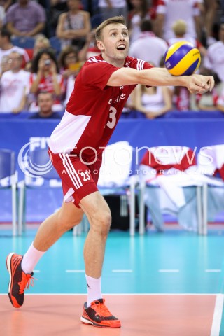  04.07.2015 KRAKOW <br />SIATKOWKA MEZCZYZN LIGA SWIATOWA 2015 <br />FIVB VOLLEYBALL WORLD LEAGUE 2015 <br />MECZ POLSKA - USA ( POLAND - UNITED STATES ) <br />N/Z MATEUSZ BIENIEK SYLWETKA <br /> 