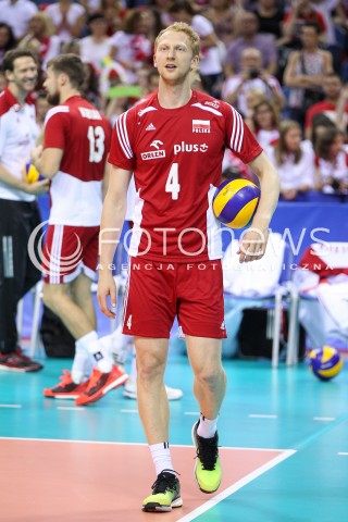  04.07.2015 KRAKOW <br />SIATKOWKA MEZCZYZN LIGA SWIATOWA 2015 <br />FIVB VOLLEYBALL WORLD LEAGUE 2015 <br />MECZ POLSKA - USA ( POLAND - UNITED STATES ) <br />N/Z JAKUB JAROSZ SYLWETKA <br /> 