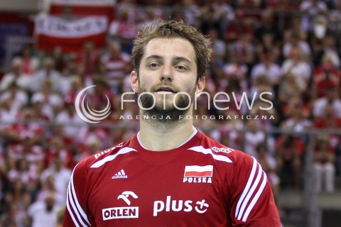  04.07.2015 KRAKOW <br />SIATKOWKA MEZCZYZN LIGA SWIATOWA 2015 <br />FIVB VOLLEYBALL WORLD LEAGUE 2015 <br />MECZ POLSKA - USA ( POLAND - UNITED STATES ) <br />N/Z GRZEGORZ LOMACZ <br /> 