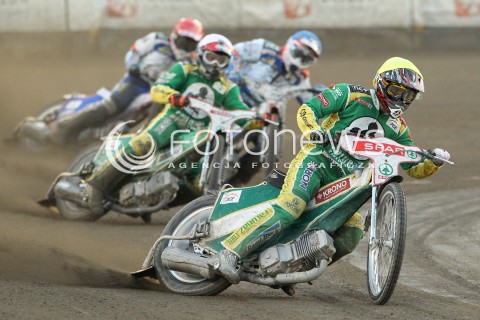  22.07.2015 RZESZOW <br />ZUZEL PGE SPEEDWAY EKSTRALIGA SEASON 2015 <br />MECZ PGE STAL RZESZOW - SPAR FALUBAZ ZIELONA GORA <br />N/Z BIEG NR 5: KAROL BARAN (NIEBIESKI), GRZEGORZ WALASEK (ZOLTY), DAWID LAMPART (CZERWONY), ANDREAS JONSSON (BIALY) <br /> 