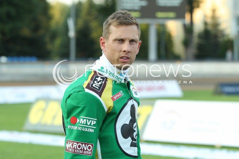  22.07.2015 RZESZOW <br />ZUZEL PGE SPEEDWAY EKSTRALIGA SEASON 2015 <br />MECZ PGE STAL RZESZOW - SPAR FALUBAZ ZIELONA GORA <br />N/Z ANDREAS JONSSON SYLWETKA<br /> 