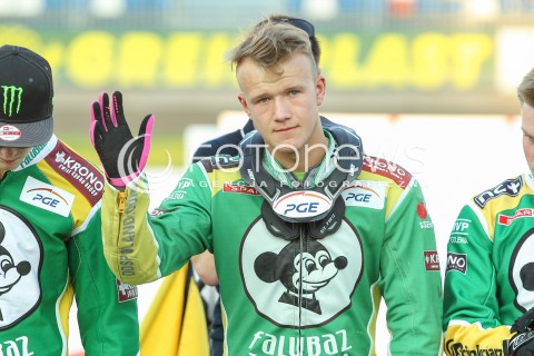  22.07.2015 RZESZOW <br />ZUZEL PGE SPEEDWAY EKSTRALIGA SEASON 2015 <br />MECZ PGE STAL RZESZOW - SPAR FALUBAZ ZIELONA GORA <br />N/Z KRYSTIAN PIESZCZEK SYLWETKA<br /> 