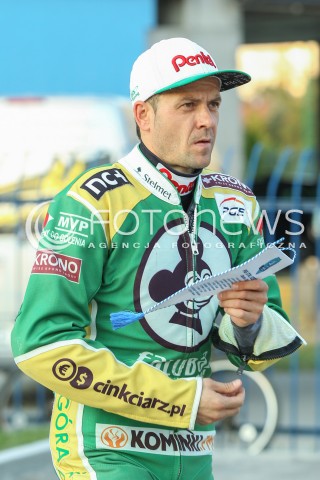  22.07.2015 RZESZOW <br />ZUZEL PGE SPEEDWAY EKSTRALIGA SEASON 2015 <br />MECZ PGE STAL RZESZOW - SPAR FALUBAZ ZIELONA GORA <br />N/Z PIOTR PROTASIEWICZ SYLWETKA<br /> 