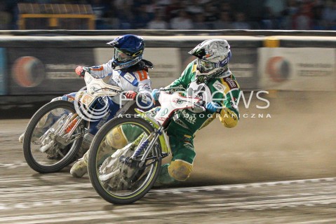  22.07.2015 RZESZOW <br />ZUZEL PGE SPEEDWAY EKSTRALIGA SEASON 2015 <br />MECZ PGE STAL RZESZOW - SPAR FALUBAZ ZIELONA GORA <br />N/Z BIEG NR 14: DARCY WARD (BIALY), ARTUR CZAJA (NIEBIESKI)<br /> 