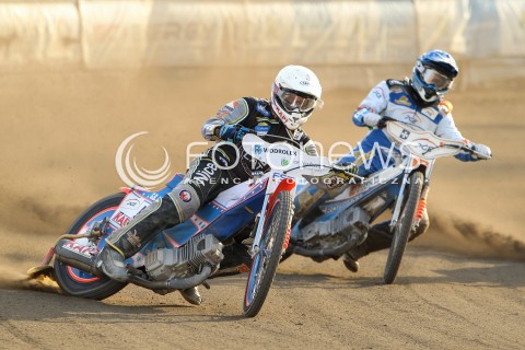  26.07.2015 RZESZOW <br />ZUZEL PGE SPEEDWAY EKSTRALIGA SEASON 2015 <br />MECZ PGE STAL RZESZOW - KS TORUN<br />N/Z BIEG NR 6: KACPER GOMOLSKI (BIALY), ARTUR CZAJA (NIEBIESKI)<br /> 