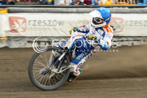  26.07.2015 RZESZOW <br />ZUZEL PGE SPEEDWAY EKSTRALIGA SEASON 2015 <br />MECZ PGE STAL RZESZOW - KS TORUN<br />N/Z BIEG NR 10: KENNI LARSEN (NIEBIESKI)<br /> 