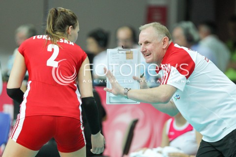  02.08.2015 LUBLIN <br />SIATKOWKA KOBIET  WORLD GRAND PRIX II DYWIZJI 2015 FIVB VOLLEYBALL <br />MECZ POLSKA - HOLANDIA ( POLAND - NETHERLANDS ) <br />N/Z JACEK NAWROCKI - TRENER ( HEAD COACH ) MAJA TOKARSKA <br /> 