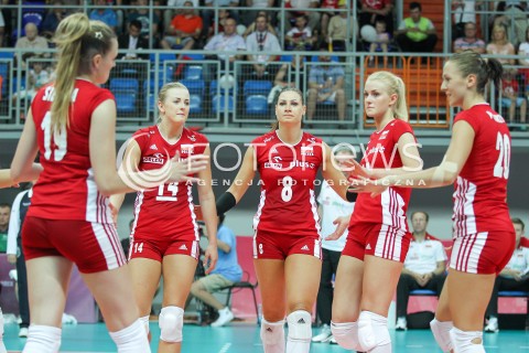  02.08.2015 LUBLIN <br />SIATKOWKA KOBIET  WORLD GRAND PRIX II DYWIZJI 2015 FIVB VOLLEYBALL <br />MECZ POLSKA - HOLANDIA ( POLAND - NETHERLANDS ) <br />N/Z JOANNA WOLOSZ KATARZYNA ZAROSLINSKA NATALIA KURNIKOWSKA <br /> 
