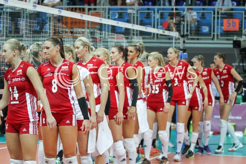  02.08.2015 LUBLIN <br />SIATKOWKA KOBIET  WORLD GRAND PRIX II DYWIZJI 2015 FIVB VOLLEYBALL <br />MECZ POLSKA - HOLANDIA ( POLAND - NETHERLANDS ) <br />N/Z JOANNA WOLOSZ KATARZYNA ZAROSLINSKA PODZIEKOWANIE PRZECIWNICZKOM<br /> 