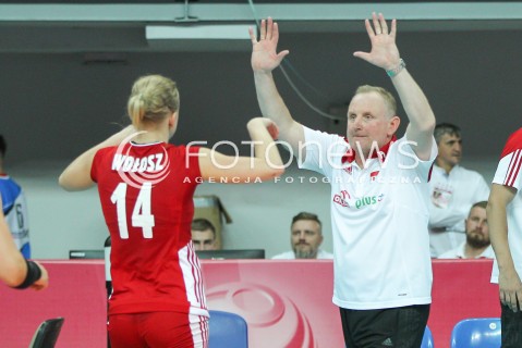  02.08.2015 LUBLIN <br />SIATKOWKA KOBIET  WORLD GRAND PRIX II DYWIZJI 2015 FIVB VOLLEYBALL <br />MECZ POLSKA - HOLANDIA ( POLAND - NETHERLANDS ) <br />N/Z JOANNA WOLOSZ JACEK NAWROCKI - TRENER ( HEAD COACH ) <br /> 