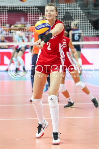  02.08.2015 LUBLIN <br />SIATKOWKA KOBIET  WORLD GRAND PRIX II DYWIZJI 2015 FIVB VOLLEYBALL <br />MECZ POLSKA - HOLANDIA ( POLAND - NETHERLANDS ) <br />N/Z MAJA TOKARSKA SYLWETKA <br /> 