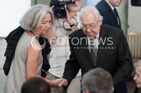  04.08.2015 WARSZAWA<br />GALA WRECZENIA NAGRODY SOLIDARNOSCI<br />N/Z ANDRZEJ WAJDA<br /> 