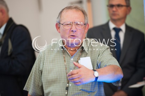  04.08.2015 WARSZAWA<br />GALA WRECZENIA NAGRODY SOLIDARNOSCI<br />N/Z ADAM MICHNIK<br /> 
