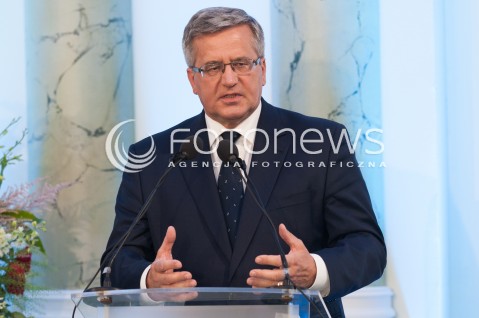  04.08.2015 WARSZAWA<br />GALA WRECZENIA NAGRODY SOLIDARNOSCI<br />N/Z PREZYDENT RP BRONISLAW KOMOROWSKI<br /> 