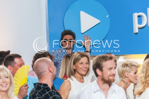  05.08.2015 WARSAWA<br />
PREZENTACJA JESIENNEJ OFERTY PROGRAMOWEJ TVN<br />
N/Z KUBA WOJEWODZKI SPADAJACE LOGO TVN PLAYER<br />
 