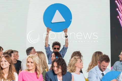  05.08.2015 WARSAWA<br />
PREZENTACJA JESIENNEJ OFERTY PROGRAMOWEJ TVN<br />
N/Z KUBA WOJEWODZKI SPADAJACE LOGO TVN PLAYER<br />
 