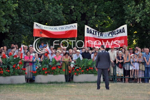  06.08.2015 WARSZAWA<br />INAUGURACJA PREZYDENTA RP ANDRZEJA DUDY<br />UROCZYSTOSC PRZYJECIA PRZEZ PREZYDENTA RP ZWIERZCHNICTWA NAD SILAMI ZBROJNYMI<br />N/Z WARSZAWIACY GAZETA POLSKA<br /> 