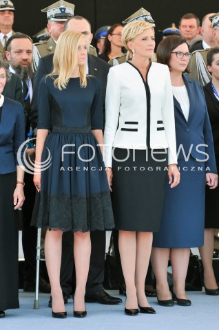  06.08.2015 WARSZAWA<br />INAUGURACJA PREZYDENTA RP ANDRZEJA DUDY<br />UROCZYSTOSC PRZYJECIA PRZEZ PREZYDENTA RP ZWIERZCHNICTWA NAD SILAMI ZBROJNYMI<br />N/Z RODZINA ANDRZEJA DUDY CORKA KINGA DUDA ZONA AGATA KORNHAUSER DUDA<br /> 