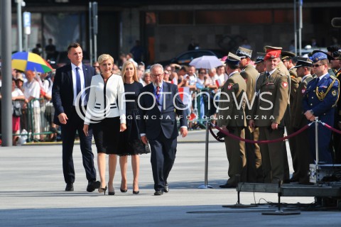 06.08.2015 WARSZAWA<br />INAUGURACJA PREZYDENTA RP ANDRZEJA DUDY<br />UROCZYSTOSC PRZYJECIA PRZEZ PREZYDENTA RP ZWIERZCHNICTWA NAD SILAMI ZBROJNYMI<br />N/Z KINGA DUDA CORKA ANDRZEJA DUDY RODZINA ZONA AGATA KORNHAUSER DUDA<br /> 