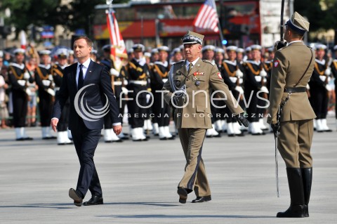  06.08.2015 WARSZAWA<br />INAUGURACJA PREZYDENTA RP ANDRZEJA DUDY<br />UROCZYSTOSC PRZYJECIA PRZEZ PREZYDENTA RP ZWIERZCHNICTWA NAD SILAMI ZBROJNYMI<br />N/Z ANDRZEJ DUDA<br /> 