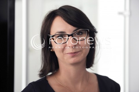  14.08.2015 WARSZAWA<br />RYSZARD PETRU PRZEDSTAWIA NOWE LOGO STOWARZYSZENIA NOWOCZESNA<br />N/Z KAMILA GASIUK - PIHOWICZ<br /> 