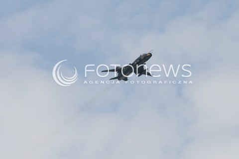  15.08.2015 WARSZAWA<br />OBCHODY SWIETA WOJSKA POLSKIEGO<br />DEFILADA POLSKICH SIL POWIETRZNYCH NAD WARSZAWA<br />N/Z SAMOLOT WOJSKOWY SUKHOI SU-22 SU22 SU 22<br /> 