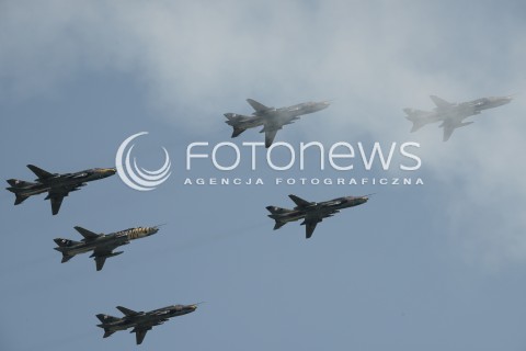  15.08.2015 WARSZAWA<br />OBCHODY SWIETA WOJSKA POLSKIEGO<br />DEFILADA POLSKICH SIL POWIETRZNYCH NAD WARSZAWA<br />N/Z SAMOLOTY WOJSKOWE SUKHOI SU-22 SU22 SU 22<br /> 