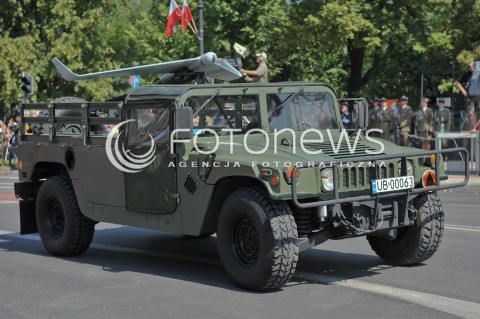  15.08.2015 WARSZAWA<br />OBCHODY SWIETA WOJSKA POLSKIEGO<br />UROCZYSTOSCI PANSTWOWE<br />N/Z POJAZD WOJSKOWY HUMMER DRON<br /> 