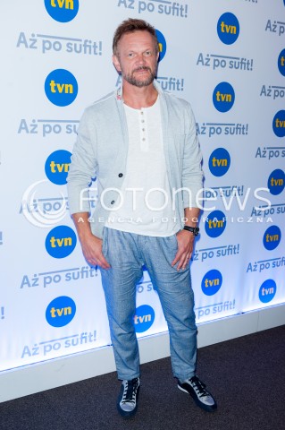  19.08.2015 WARSZWA<br />PREZENTACJA SERIALU TVN AZ PO SUFIT<br />N/Z CEZARY PAZURA<br /> 
