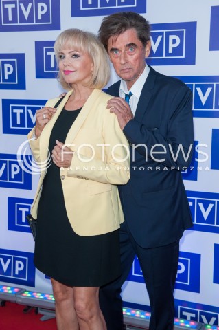  20.08.2015 WARSZAWA<br />OBRAZY JESIENI RAMOWKA TVP<br />N/Z IZABELA TROJANOWSKA JAN PIECHOCINSKI<br /> 