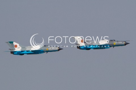  22.08.2015 RADOM <br />MIEDZYNARODOWE POKAZY LOTNICZE RADOM AIRSHOW 2015 <br />PODCZAS POKAZOW ZAPREZENTOWANYCH ZOSTANIE 180 STATKOW POWIETRZNYCH Z 22 KRAJOW <br />N/Z SAMOLOT SU-22 RUMUNSKICH SIL POWIETRZNYCH<br /> 