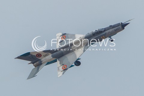  22.08.2015 RADOM <br />MIEDZYNARODOWE POKAZY LOTNICZE RADOM AIRSHOW 2015 <br />PODCZAS POKAZOW ZAPREZENTOWANYCH ZOSTANIE 180 STATKOW POWIETRZNYCH Z 22 KRAJOW <br />N/Z SAMOLOT SU-22 RUMUNSKICH SIL POWIETRZNYCH<br /> 