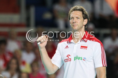  22.08.2015 TORUN ARENA<br />XIII MEMORIAL HUBERTA JERZEGO WAGNERA <br />MECZ POLSKA - JAPONIA ( MATCH POLAND - JAPAN ) <br />N/Z STEPHANE ANTIGA TRENER ( HEAD COACH ) SYLWETKA RADOSC EMOCJE <br /> 
