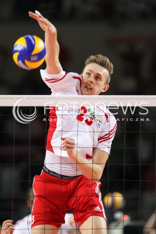  22.08.2015 TORUN ARENA<br />XIII MEMORIAL HUBERTA JERZEGO WAGNERA <br />MECZ POLSKA - JAPONIA ( MATCH POLAND - JAPAN ) <br />N/Z MATEUSZ BIENIEK SYLWETKA ATAK<br /> 