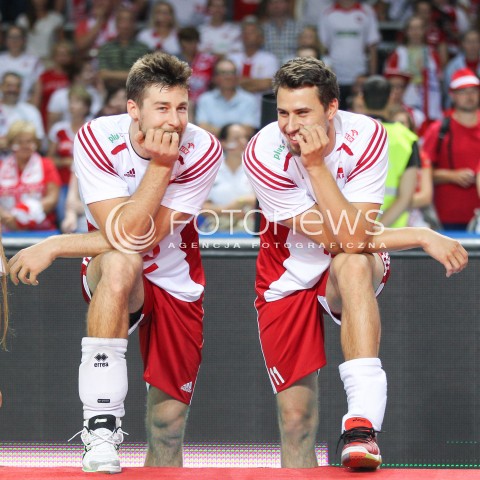  24.08.2015 TORUN ARENA<br />XIII MEMORIAL HUBERTA JERZEGO WAGNERA <br />CEREMONIA ZAKONCZENIA MEMORIALU UROCZYSTOSC DEKORACJA OPRAWA<br />N/Z MICHAL KUBIAK FABIAN DRZYZGA SYLWETKA RADOSC EMOCJE <br /> 