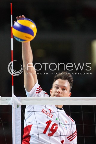  24.08.2015 TORUN ARENA<br />XIII MEMORIAL HUBERTA JERZEGO WAGNERA <br />MECZ POLSKA - FRANCJA ( MATCH POLAND - FRANCE ) <br />N/Z WOJCIECH WLODARCZYK SYLWETKA ATAK<br /> 