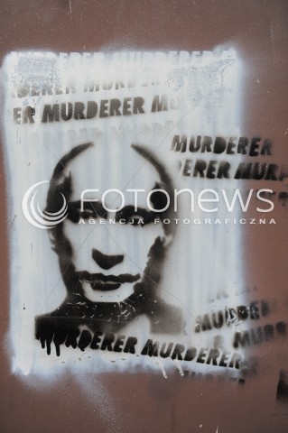  26.08.2015 WARSZAWA <br />FESTIWAL SINGERA <br />N/Z NAPIS MURDER ZABOJCA PUTIN<br /> 