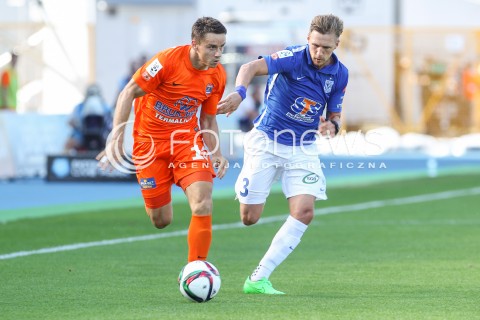  30.08.2015 MIELEC <br />PILKA NOZNA T-MOBILE EKSTRAKLASA SEZON 2015/2016 7. KOLEJKA <br />FOOTBALL POLISH EKSTRAKLASA SEASON 2015/2016 <br />MECZ TERMALICA BRUK-BET NIECIECZA - LECH POZNAN <br />N/Z DAWID PLIZGA BARRY DOUGLAS <br /> 