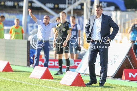  30.08.2015 MIELEC <br />PILKA NOZNA T-MOBILE EKSTRAKLASA SEZON 2015/2016 7. KOLEJKA <br />FOOTBALL POLISH EKSTRAKLASA SEASON 2015/2016 <br />MECZ TERMALICA BRUK-BET NIECIECZA - LECH POZNAN <br />N/Z MACIEJ SKORZA - I TRENER ( HEAD COACH ) SYLWETKA <br /> 