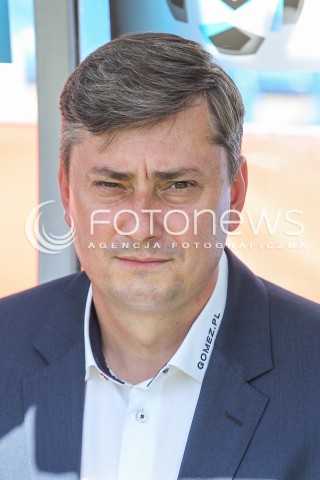  30.08.2015 MIELEC <br />PILKA NOZNA T-MOBILE EKSTRAKLASA SEZON 2015/2016 7. KOLEJKA <br />FOOTBALL POLISH EKSTRAKLASA SEASON 2015/2016 <br />MECZ TERMALICA BRUK-BET NIECIECZA - LECH POZNAN <br />N/Z MACIEJ SKORZA - I TRENER ( HEAD COACH ) GLOWKA PORTRET SYLWETKA<br /> 