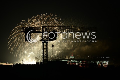  28.05.2016 WARSZAWA <br />WARSZAWA NOCA<br />N/Z FAJERWERKI PETARDY DZWIG<br /> 
