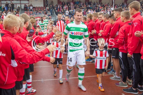  05.09.2015 RZESZOW<br />JUBILEUSZ 110-LECIA KLUBU RESOVIA RZESZOW<br />MECZ CWKS RESOVIA RZESZOW - LECHIA GDANSK<br />N/Z PIOTR WISNIEWSKI<br /> 