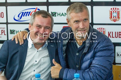  05.09.2015 RZESZOW<br />JUBILEUSZ 110-LECIA KLUBU RESOVIA RZESZOW<br />MECZ CWKS RESOVIA RZESZOW - LECHIA GDANSK<br />N/Z THOMAS VON HEESEN - I TRENER ( HEAD COACH ) MACIEJ HUZARSKI - I TRENER RESOVII<br /> 