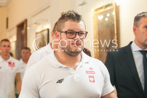  07.09.2015 WARSZAWA<br />SPOTKANIE PREMIER Z MEDALISTAMI MISTRZOSTW SWIATA PEKIN 2015<br />N/Z PAWEL FAJDEK<br /> 