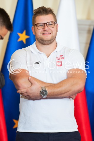  07.09.2015 WARSZAWA<br />SPOTKANIE PREMIER Z MEDALISTAMI MISTRZOSTW SWIATA PEKIN 2015<br />N/Z PAWEL FAJDEK<br /> 