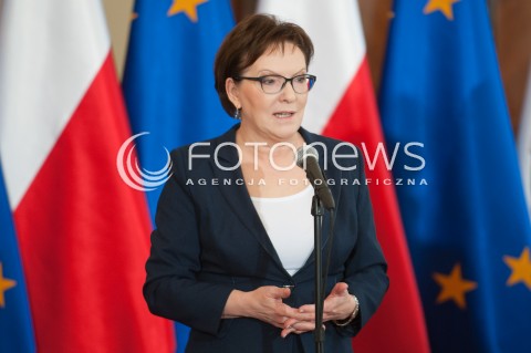  07.09.2015 WARSZAWA<br />SPOTKANIE PREMIER Z MEDALISTAMI MISTRZOSTW SWIATA PEKIN 2015<br />N/Z PREMIER EWA KOPACZ<br /> 